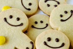 photo shows gingerbread men smiling - hopefully brining a smile to the face of even the most dispondant job seeker